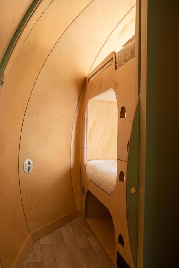 Further Space At Leitrim Lodge Luxury Glamping Pods Mourne Mountains 纽卡斯尔 外观 照片