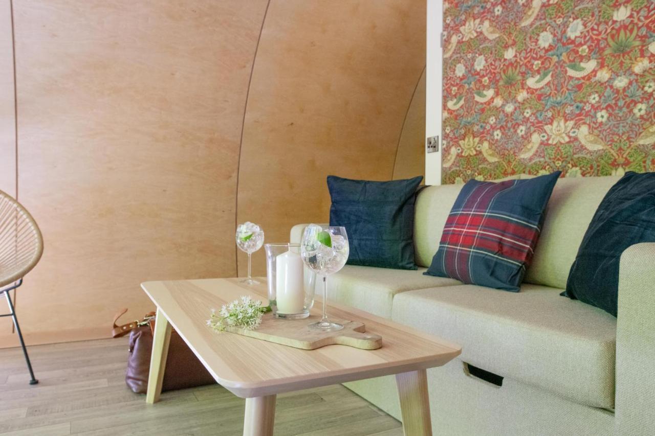Further Space At Leitrim Lodge Luxury Glamping Pods Mourne Mountains 纽卡斯尔 外观 照片