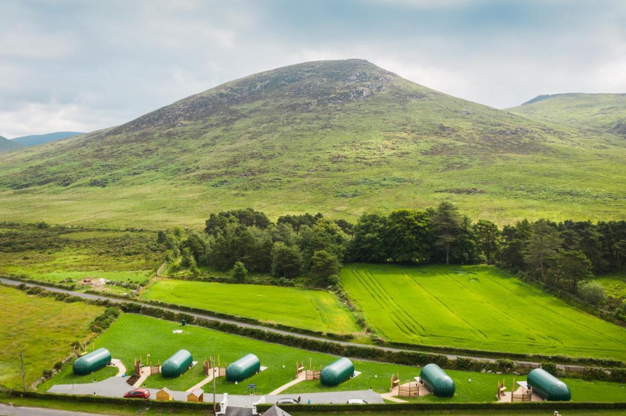 Further Space At Leitrim Lodge Luxury Glamping Pods Mourne Mountains 纽卡斯尔 外观 照片