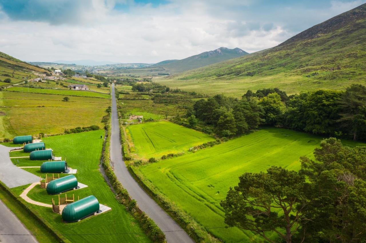 Further Space At Leitrim Lodge Luxury Glamping Pods Mourne Mountains 纽卡斯尔 外观 照片